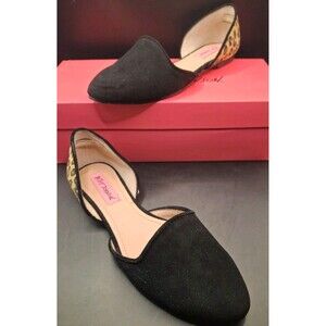 Betsey Johnson Black & Leopard Print Suede Slip on Flats Shoes Timeless Size 6.5